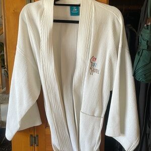 One size spa quality robe